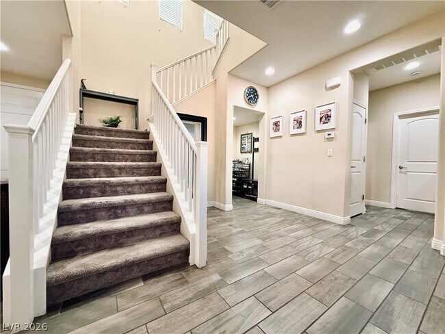 Building Photo - 6544 Claystone Creek Ct