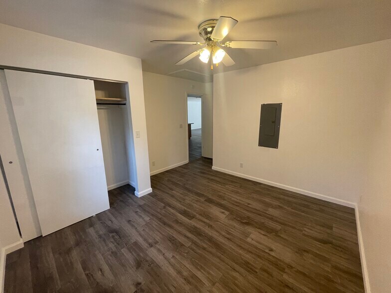 Building Photo - 211 Benton Dr