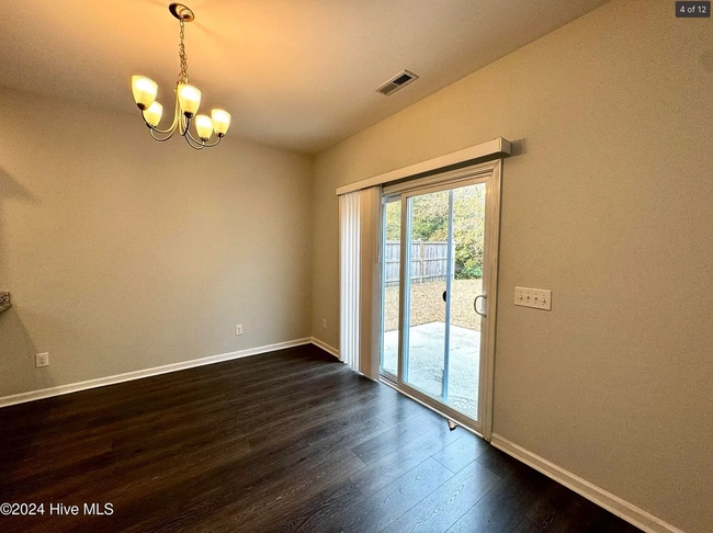 Building Photo - 9393 Cassadine Ct