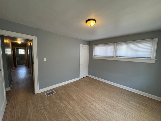 Building Photo - 830-832 Weghorst Street