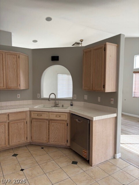 Building Photo - 122 Red Coral Dr