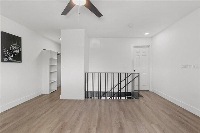Building Photo - 4414 Overlook Dr