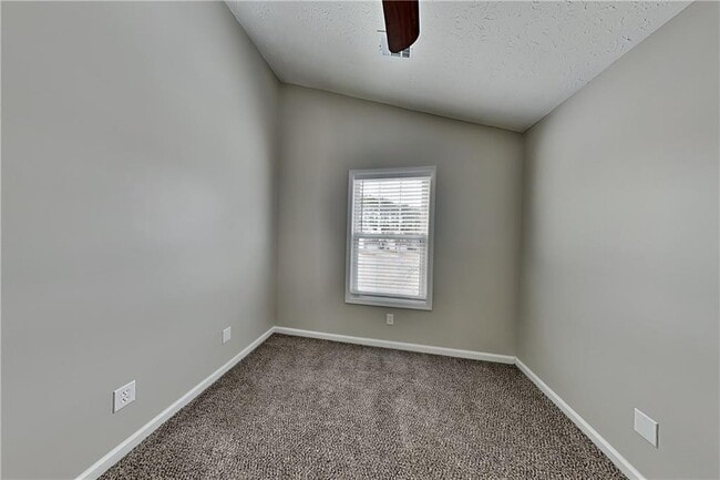 Building Photo - 670 Chantress Ct