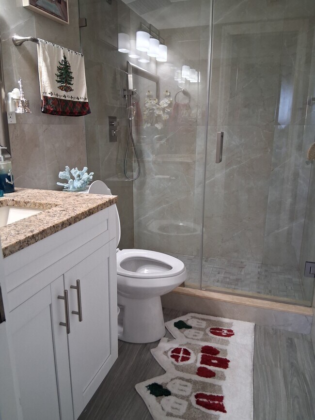 Building Photo - 2390 Ocean Shore Blvd