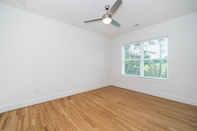 Building Photo - 136 Faircloth St