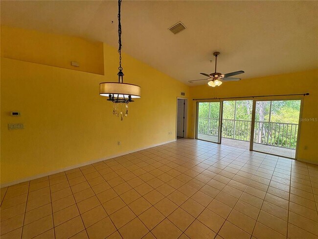 Building Photo - 6421 Bay Cedar Ln