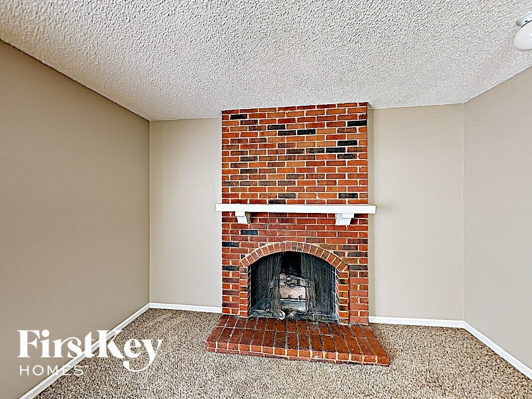 Building Photo - 6832 Chilham Dr