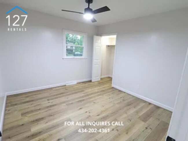 Building Photo - Beautifully Renovated 3 Bedroom Home in Pr...