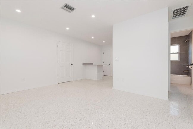 Building Photo - 1348 Boylan Ave