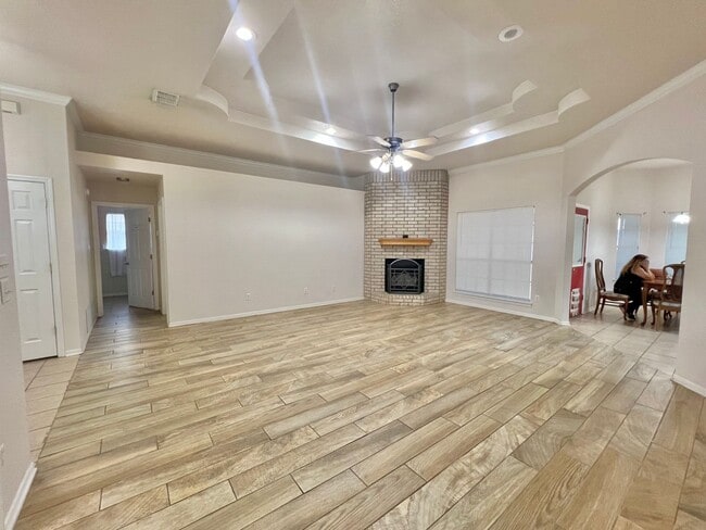 Building Photo - AVAILABLE NOW; APPLY AT OUR WEBSITE TODAY!!