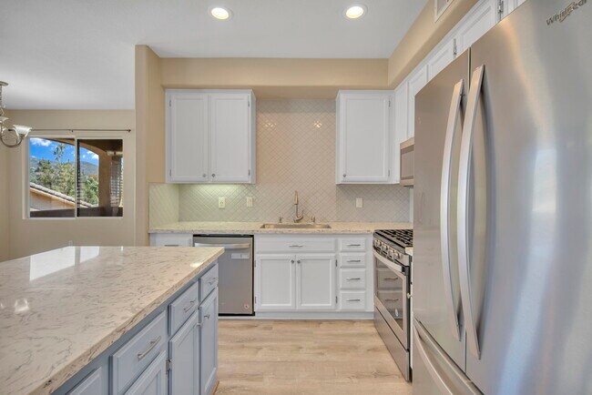 Building Photo - 3183 Dehesa Rd