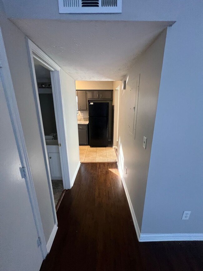 Building Photo - 3113 Dove Ct