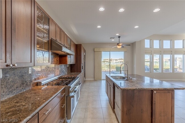 Building Photo - 2749 Botticelli Dr