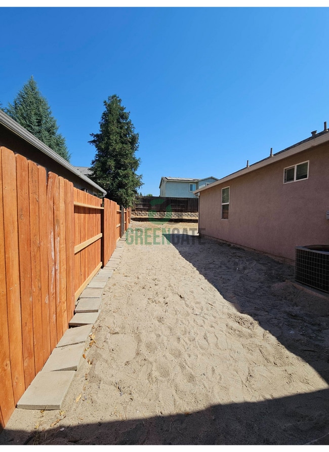 Building Photo - Lovely 1 Story Home in Riverpointe Communi...