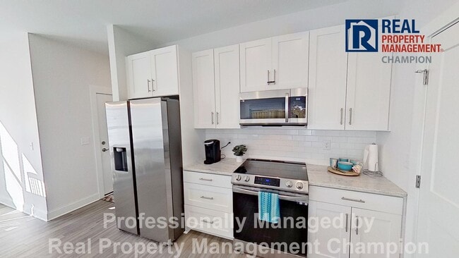 Building Photo - Newly Constructed Luxury Townhomes in Porters Neck