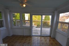 Building Photo - 909 Maplewood Ave