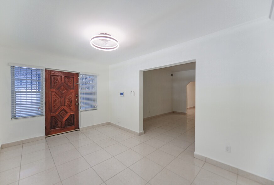 Building Photo - 1508 SW 13th Ave