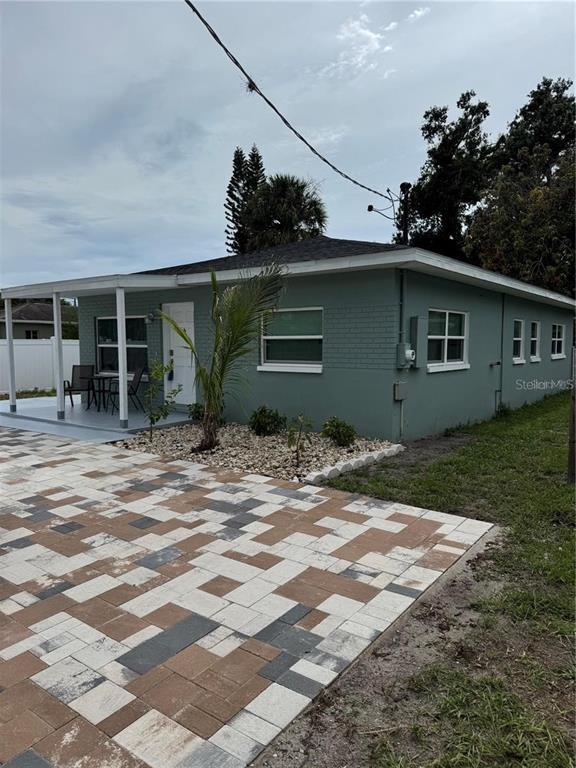 Building Photo - 206 N Himes Ave