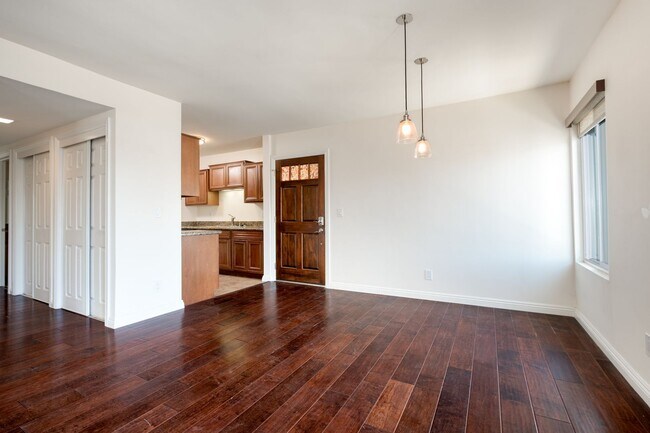 Building Photo - 4093 1st St