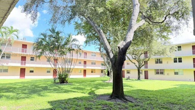 Building Photo - 7175 Orange Dr