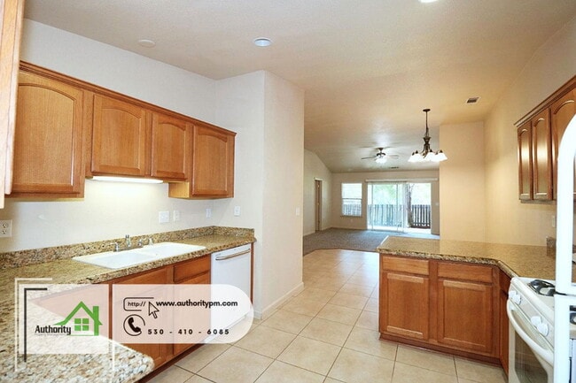 Building Photo - 3700 Silvario Ct