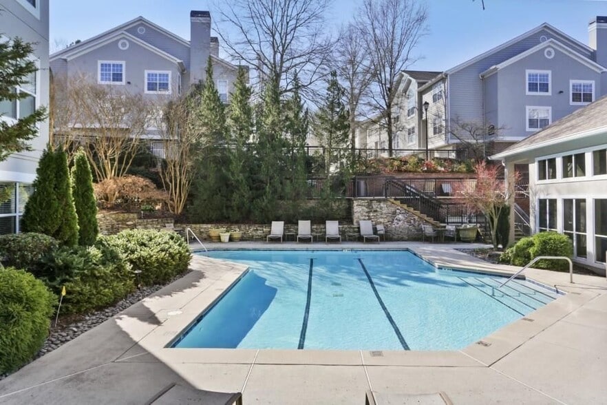 Building Photo - 4246 River Green Dr NW