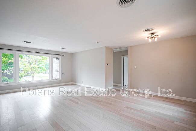 Building Photo - 40 Bailey Ct