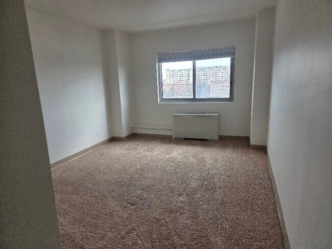 Interior Photo - Lauren Towers