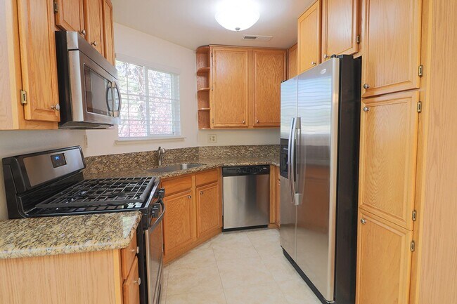 Building Photo - 2659 Sycamore Glen Dr