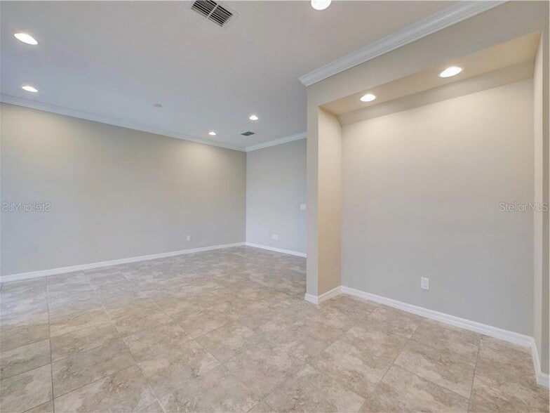 Building Photo - 1074 Amber Leaf Trl