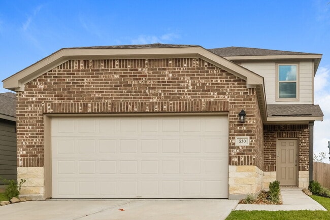 Building Photo - 530 Dalloway St