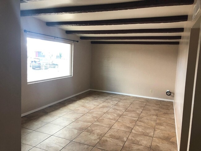 Building Photo - 9542 Lindsey Dr