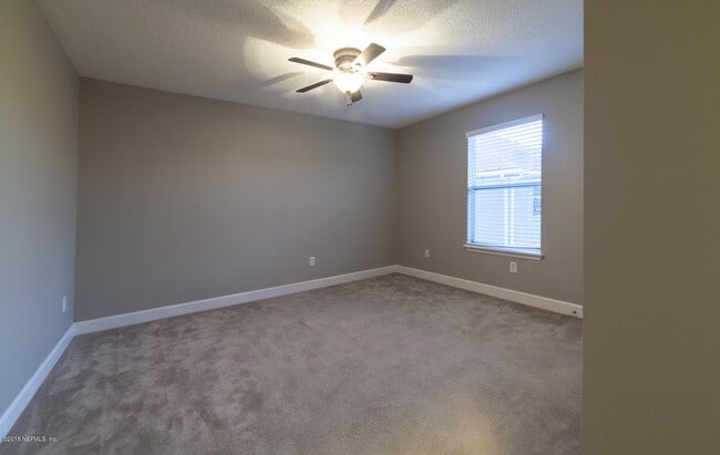 Building Photo - 732 Castledale Ct