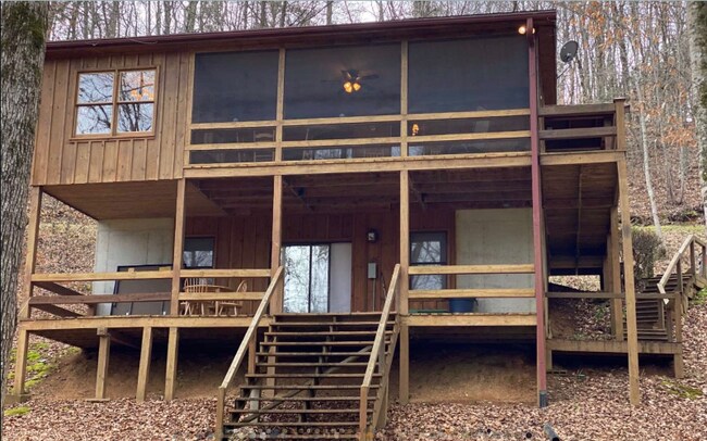 Building Photo - 174 Lost Valley Ln