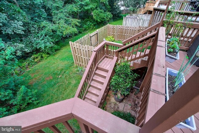 Building Photo - 200 Sulgrave Ct