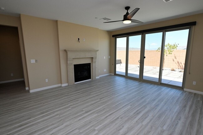 Building Photo - 340 Cadence Vista Dr