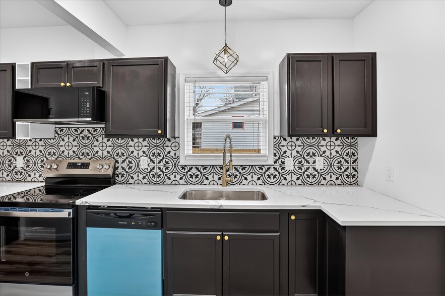 Building Photo - 509 McDonald St