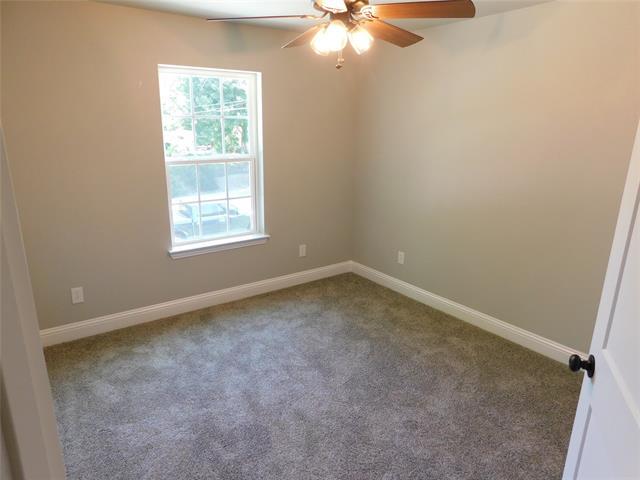 Building Photo - 704 E Jefferson St