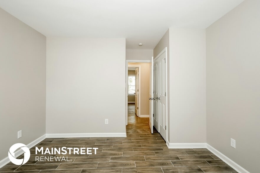 Building Photo - 5120 Swedish Ivy Ln