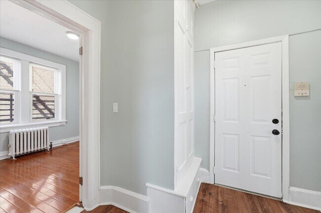 Building Photo - 61 65th St