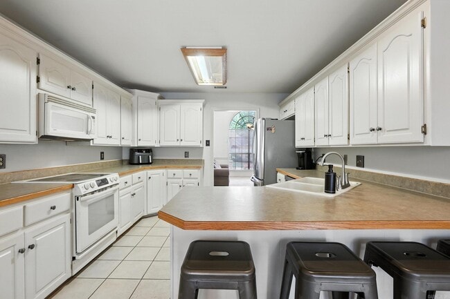Building Photo - 7328 W Ridge Cir