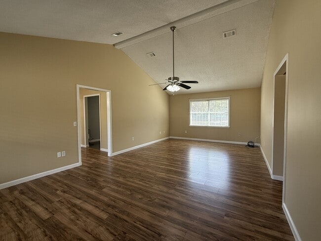 Building Photo - 313 Pat Priester Dr