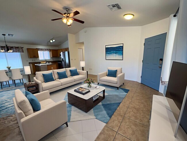 Building Photo - 4 bedroom two bath close to Cienega High S...