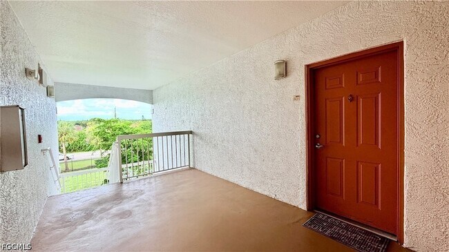 Building Photo - 6481 Aragon Way