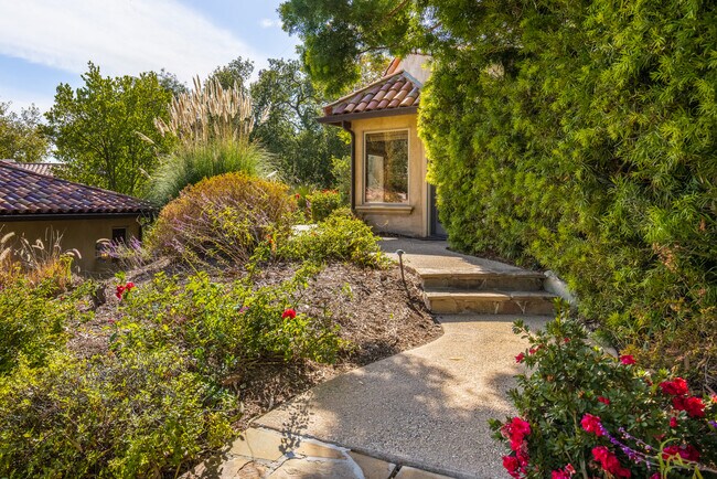 Guest House Entrance - 22560 Carbon Mesa Rd