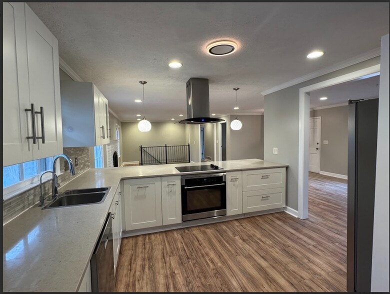 Kitchen - 2475 Freydale Rd SE