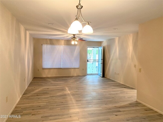 Building Photo - 19229 N Palo Verde Dr