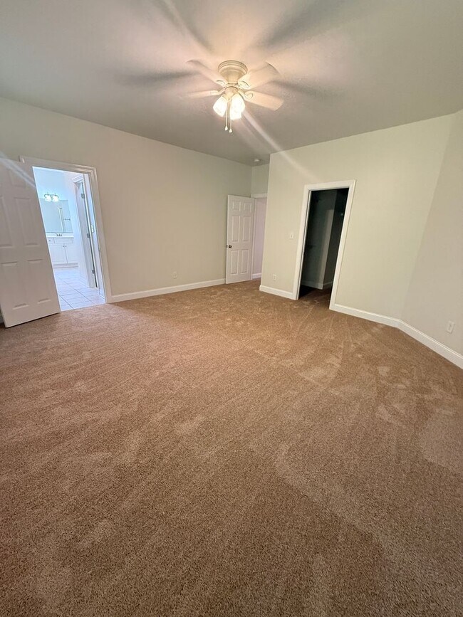 Building Photo - 2628 Coulter Pl