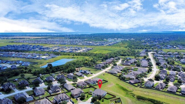 Building Photo - 8602 Briar Oaks Ln