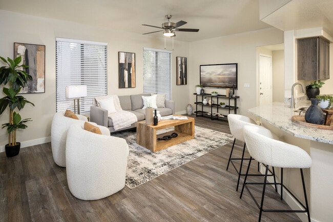 Building Photo - San Antigua In McCormick Ranch
